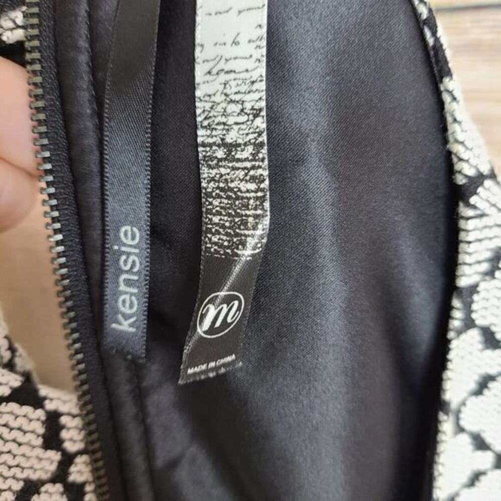 5/$25 Kensie Women’s Sleeveless Brocade Diamond Dress Black White Size Medium - Picture 5 of 7